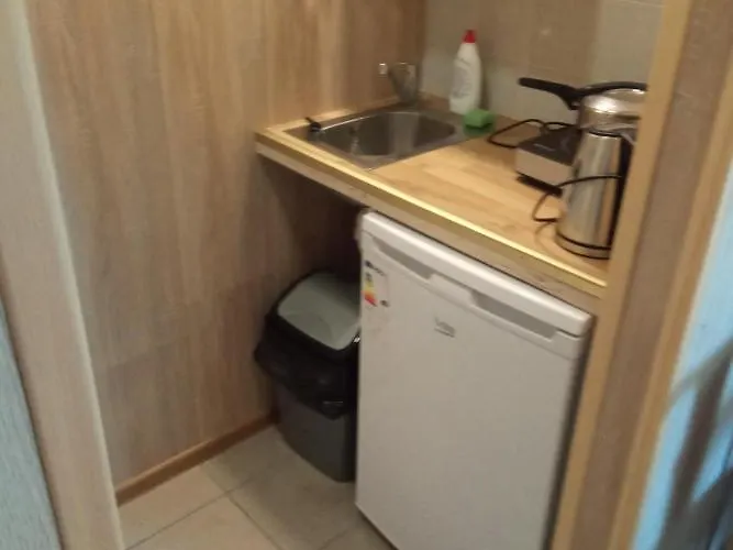 Taehemaja6 Хостел Вильянди